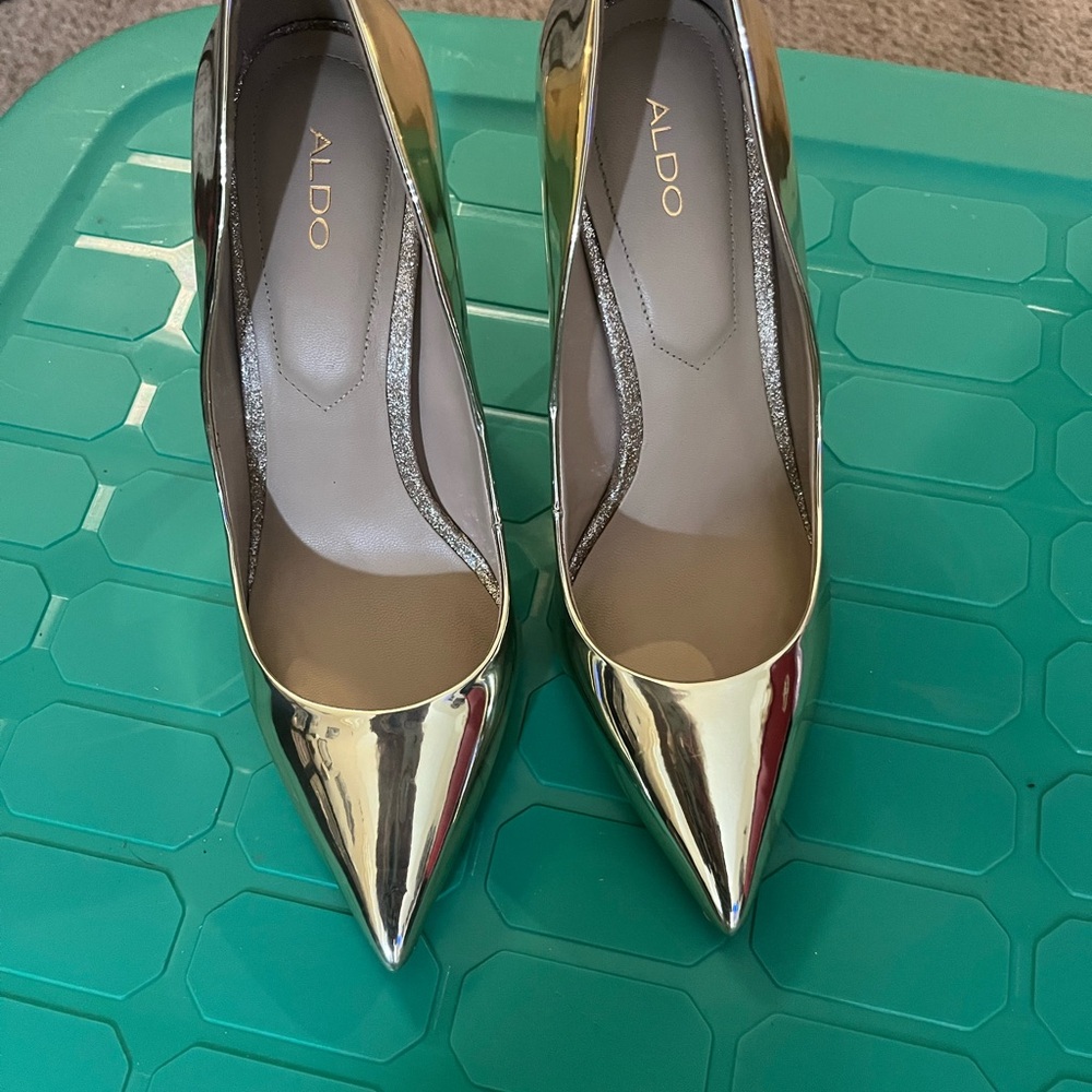 Aldo Metallic Gold Pointed Heels